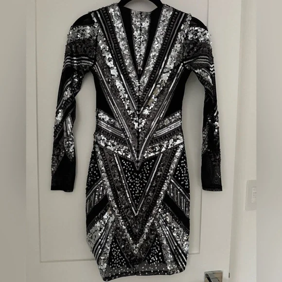 NWOT Express Black Sequin V-Neck Dress - Picture 4 of 5